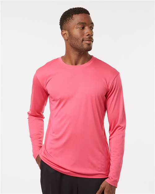 Model Bright Pink