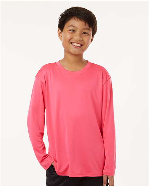 Model Bright Pink