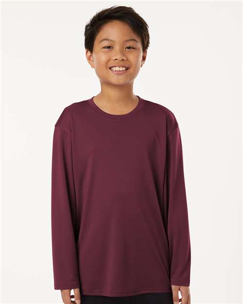 Model Maroon