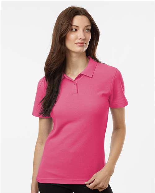 Model Bright Pink