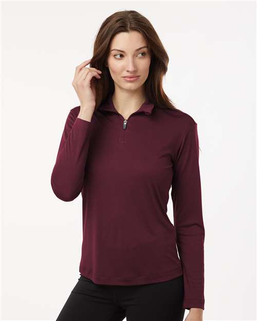 Model Maroon