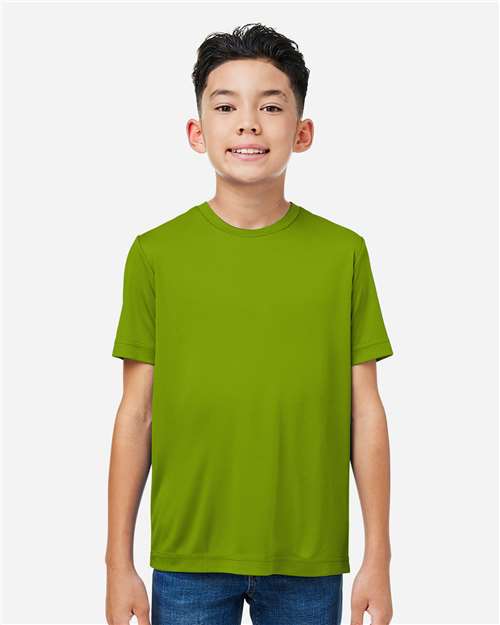 Model Acid Green