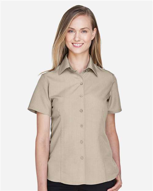 Model Khaki
