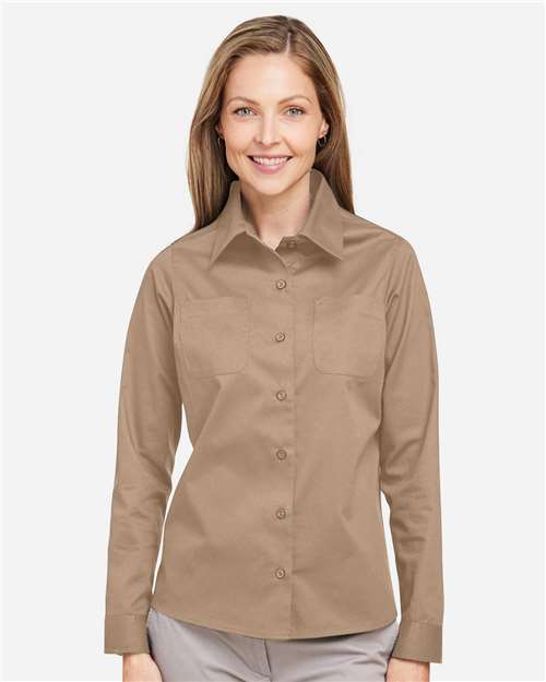 Model Khaki