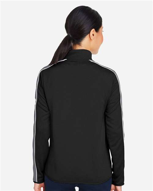 Back Model Black/ White