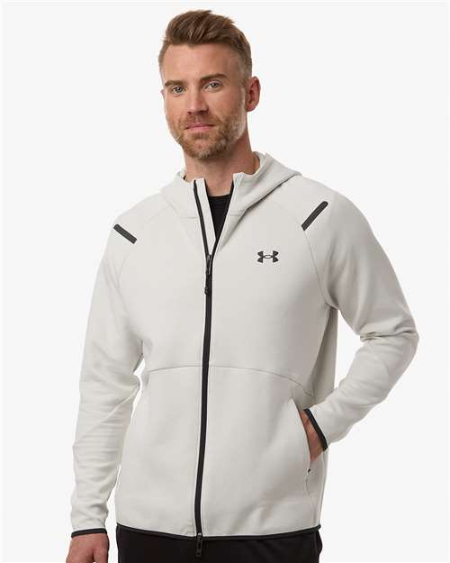 Model Summit White/ Black