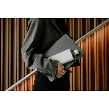 1606-13GY_B_AR_LIFESTYLE-Gray