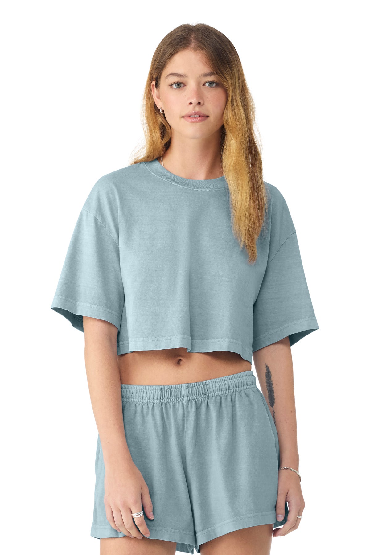 Model Light Washed Denim