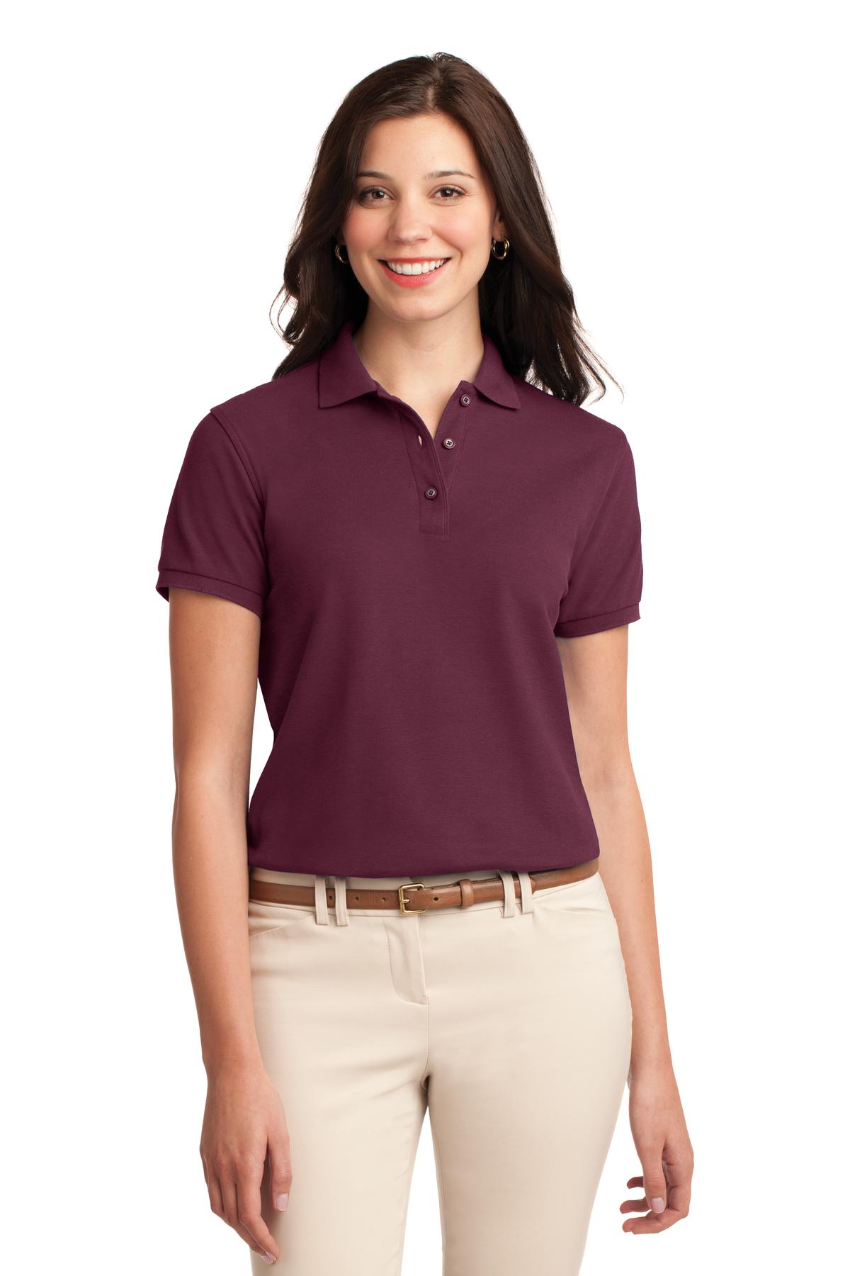 Model Burgundy