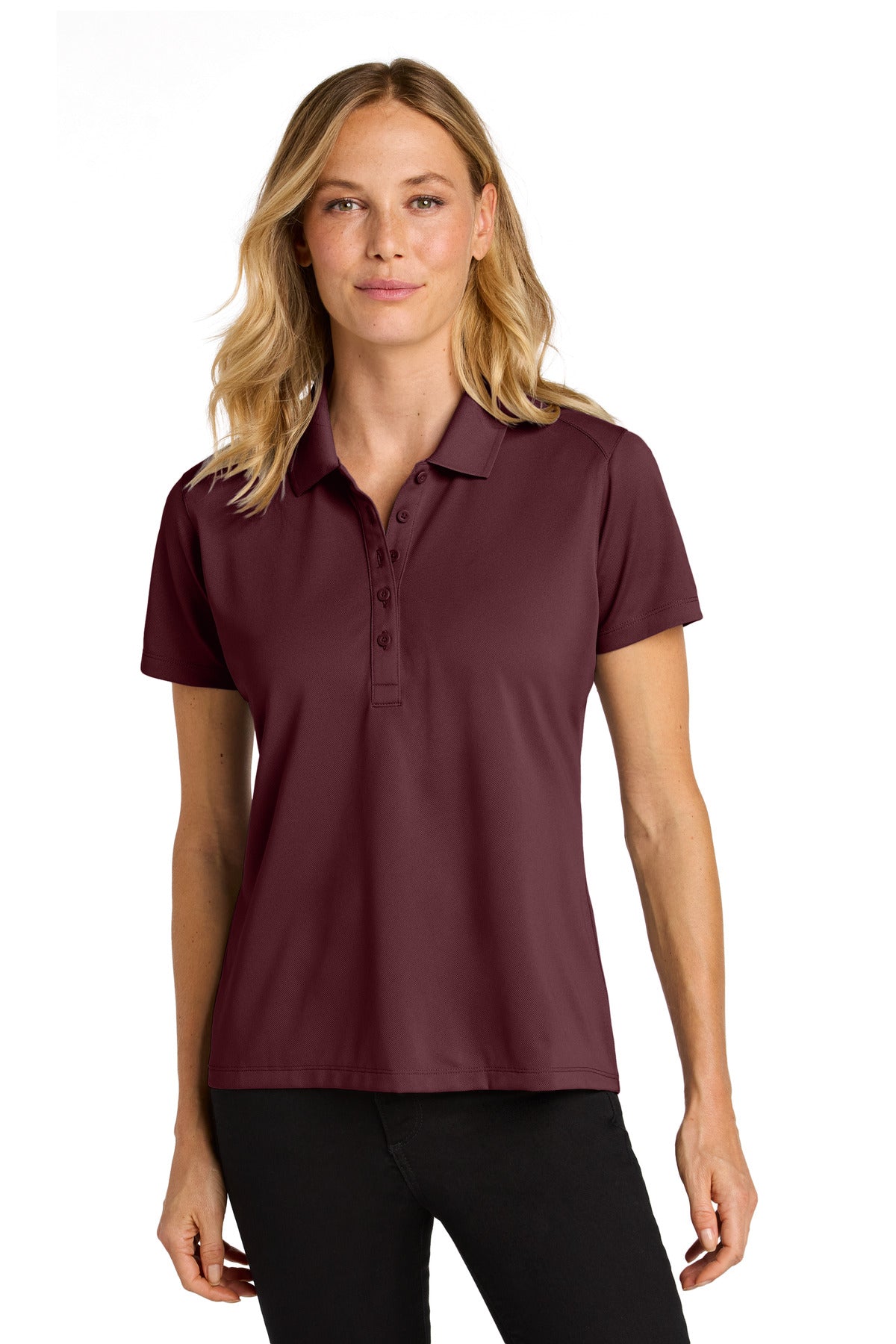 Model Burgundy