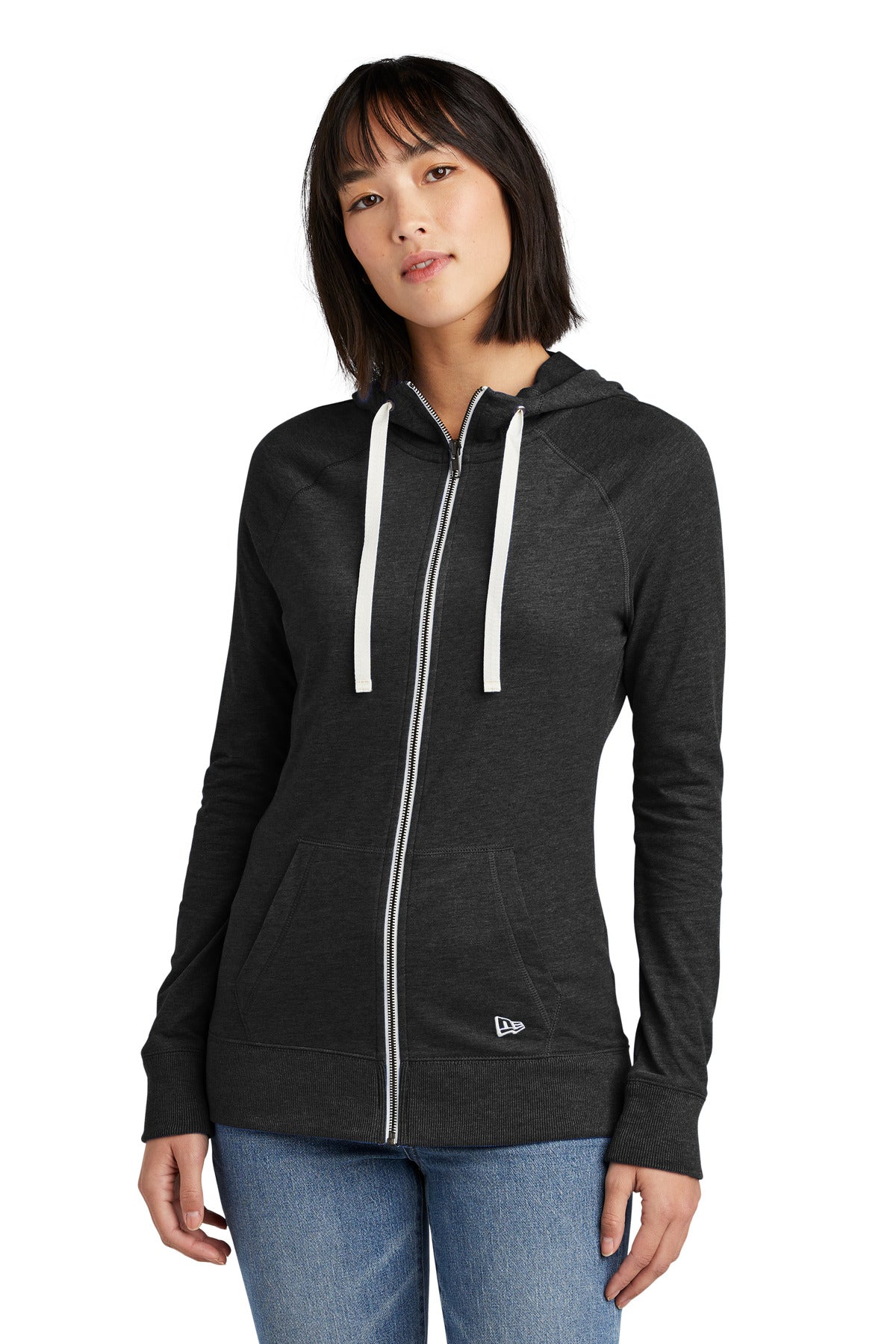 Model Black Heather