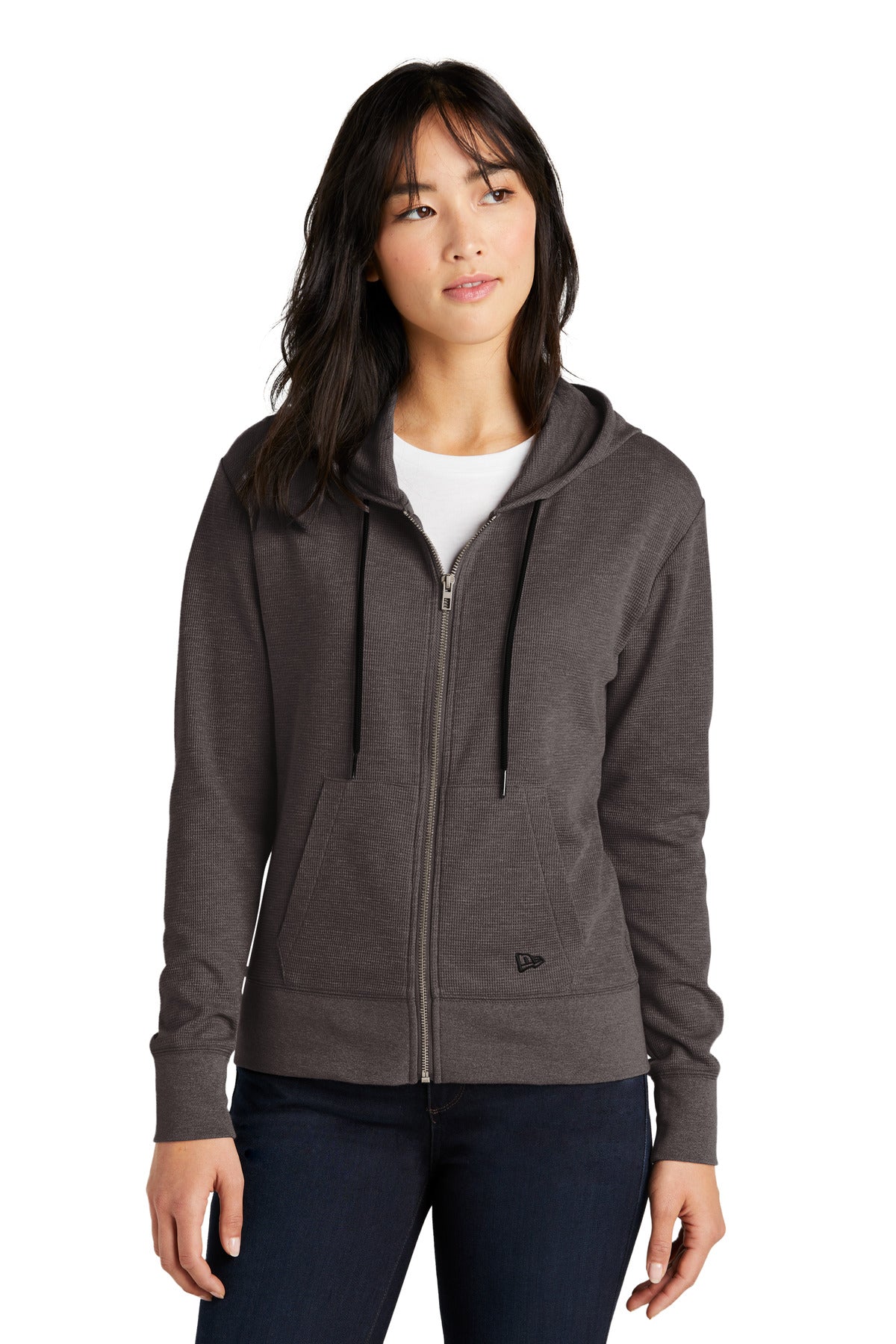 Model Black Heather