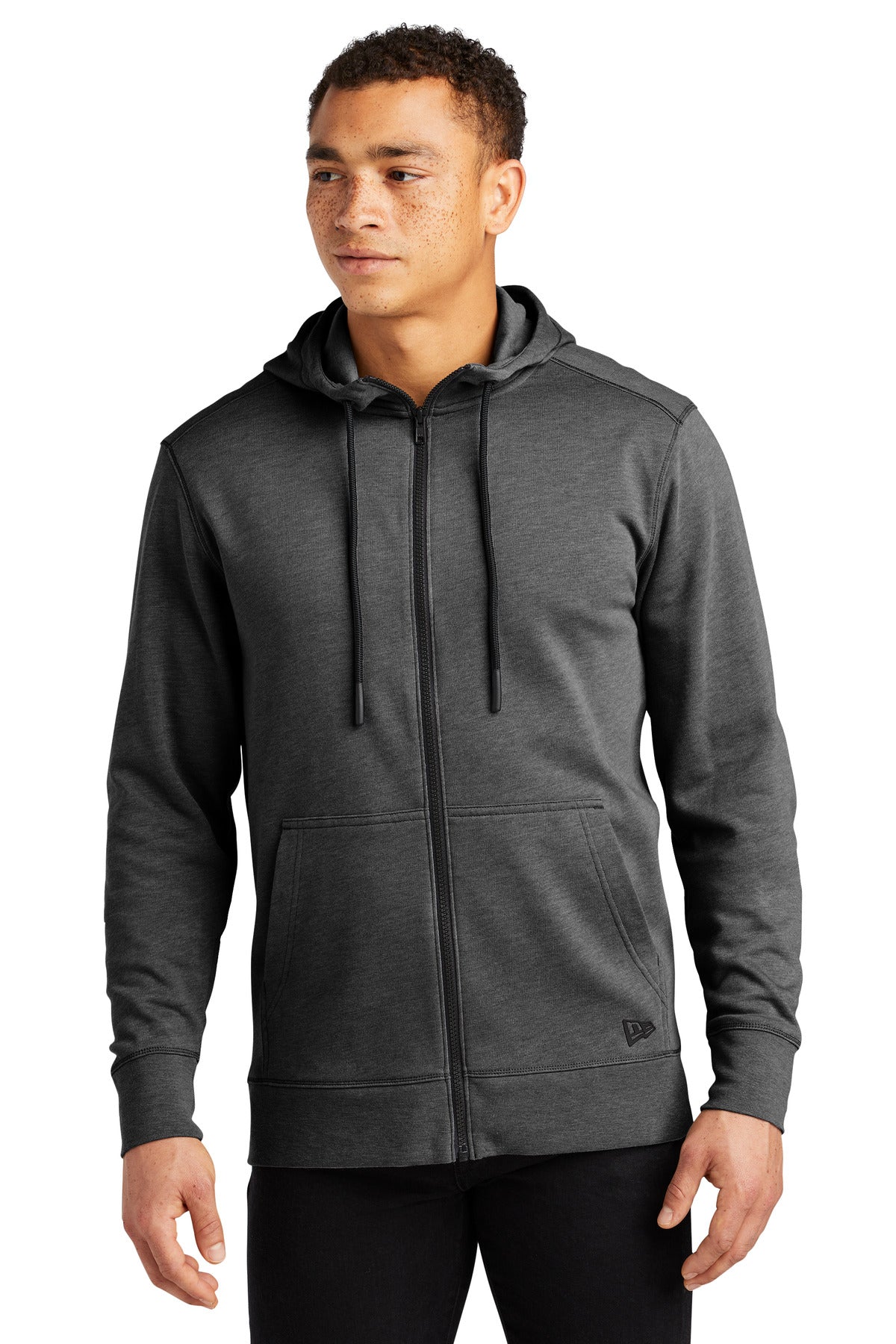 Model Black Heather