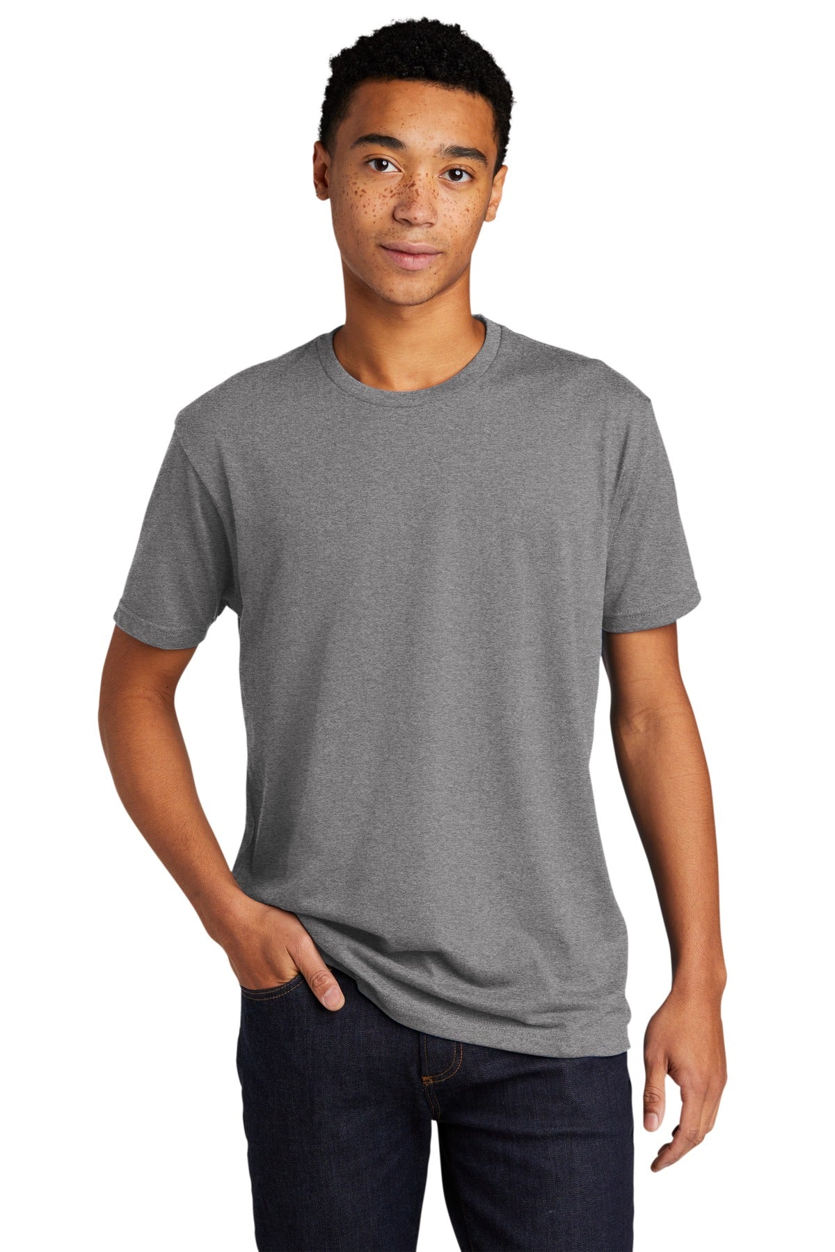 Model Dark Heather Gray