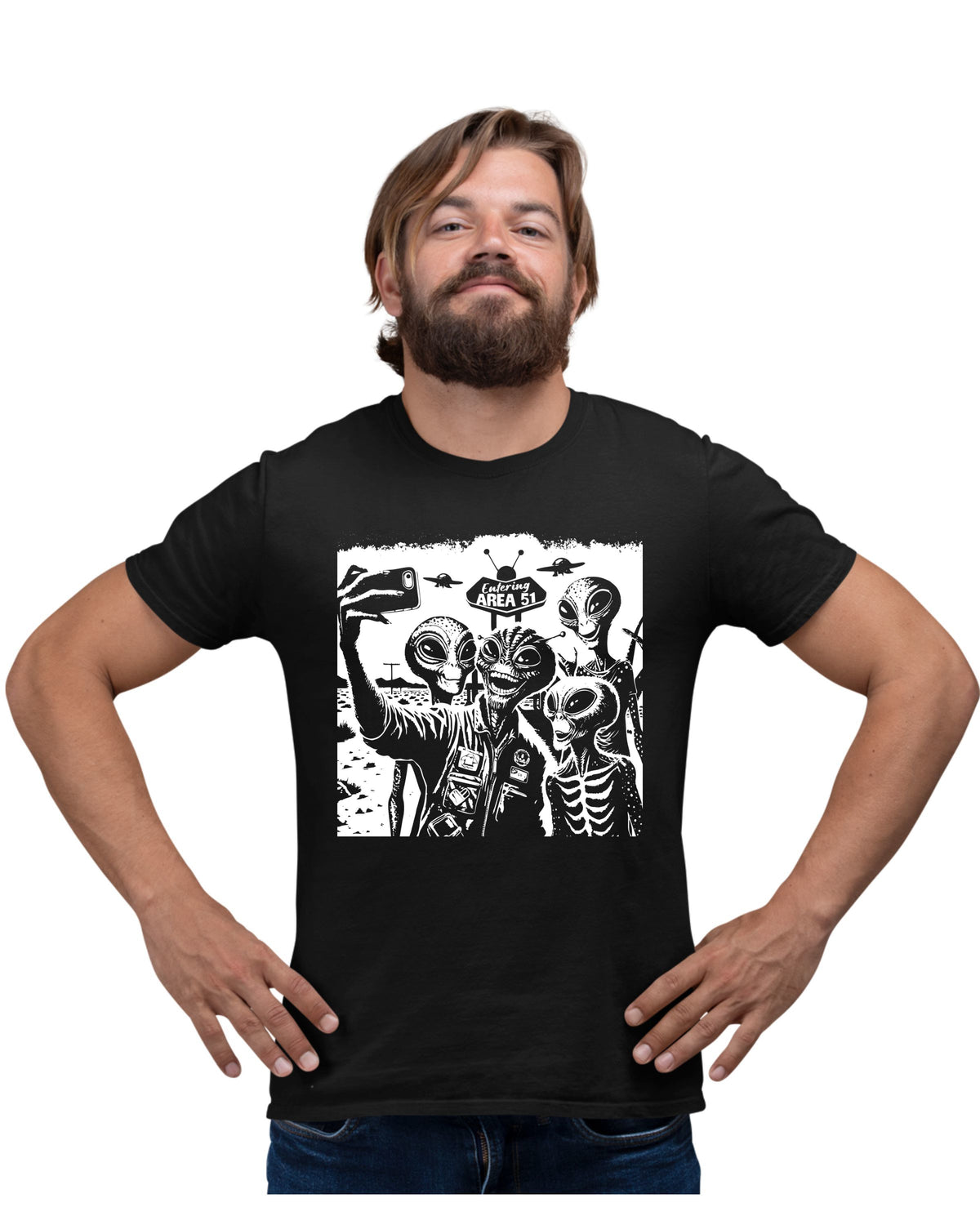 Aliens Taking Selfie At Area 51 UFO Funny Ironic Gift Unisex T-Shirt
