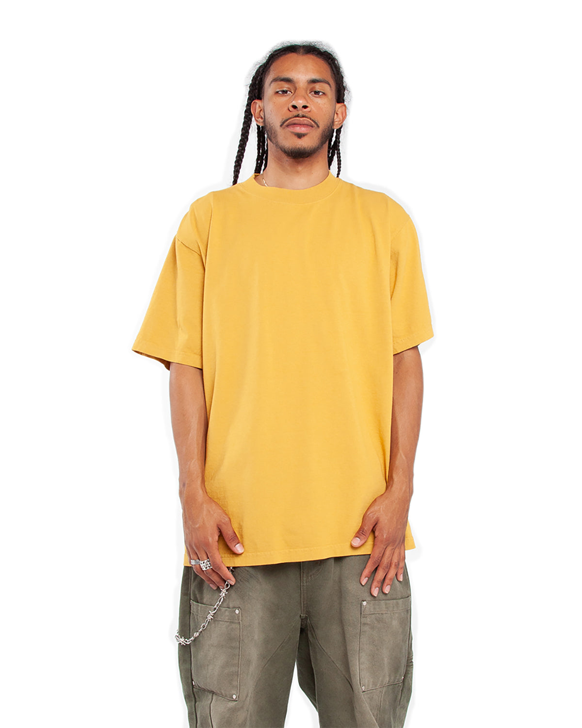 Model Mustard