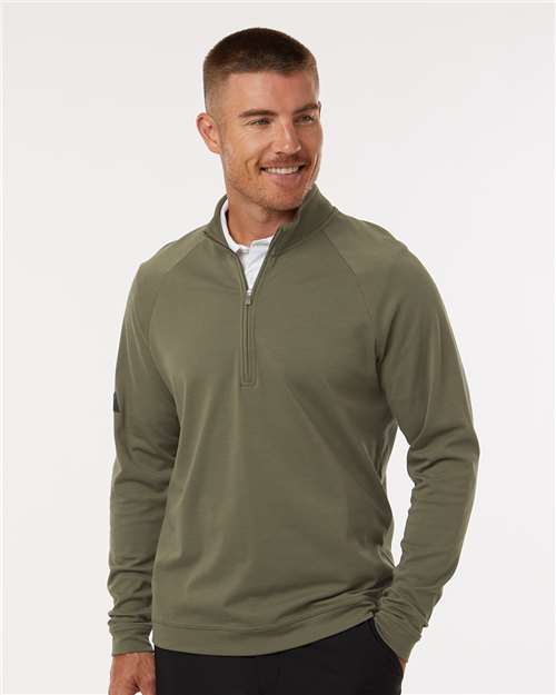 Model Olive Strata