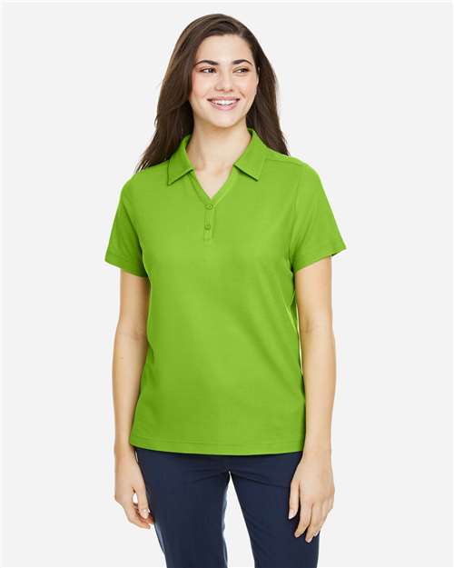 Model Acid Green