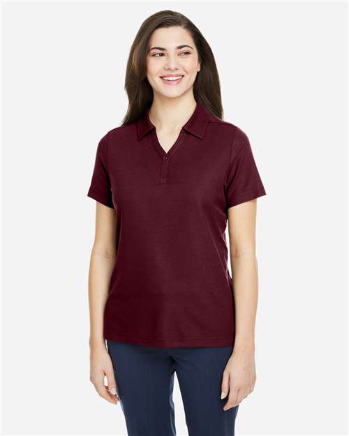 Model Burgundy