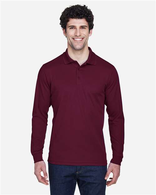 Model Burgundy