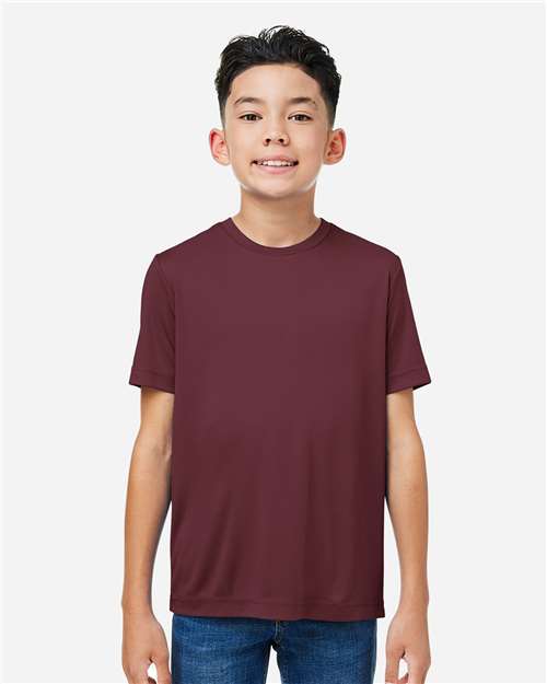 Model Burgundy