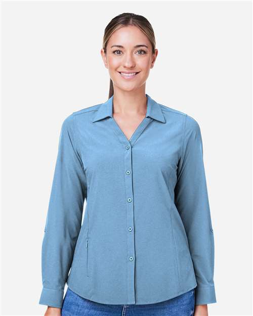 Model Columbia Blue