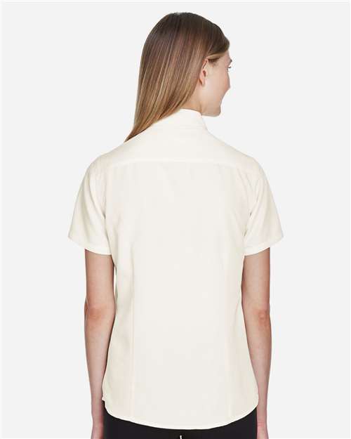 Back Model Cream