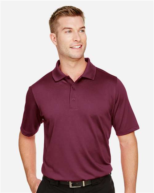 Model Maroon