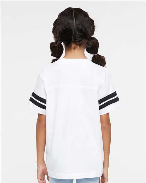 Back Model White Solid/ Black