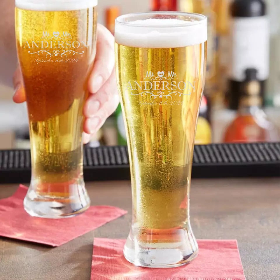 Classic Pilsner Glass - Heart Mr & Mrs With Date