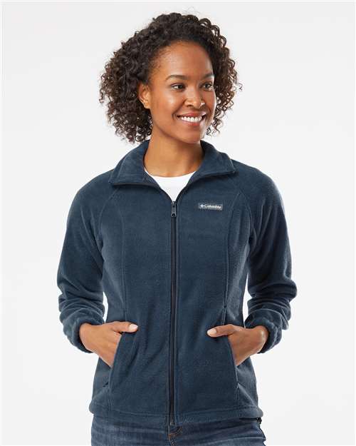 Model Columbia Navy