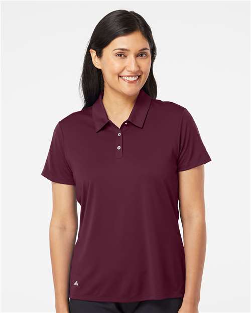 Model Maroon