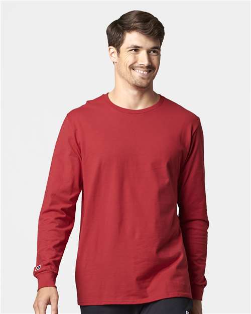 Model True Red