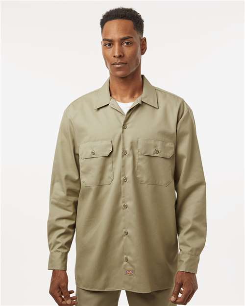 Model Khaki