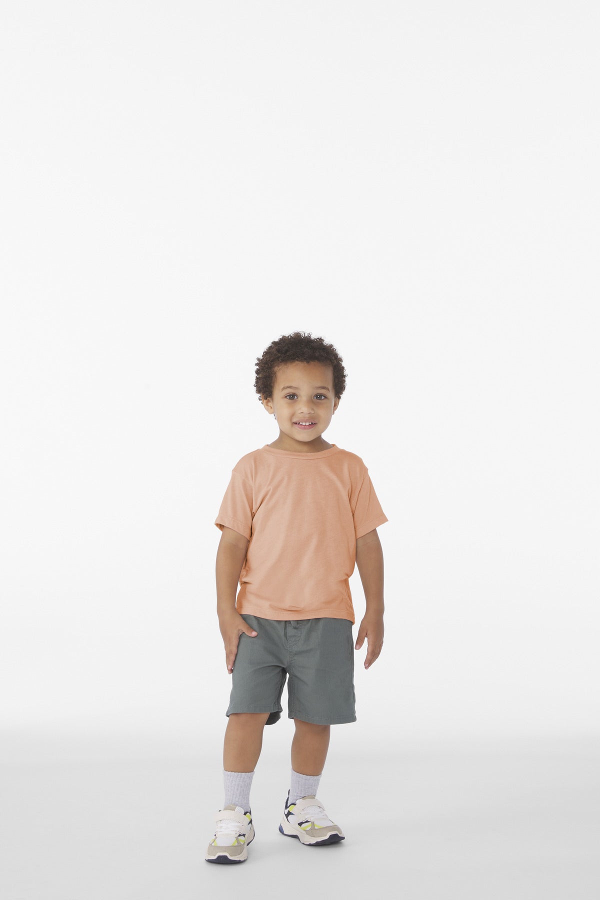 Model Peach Triblend