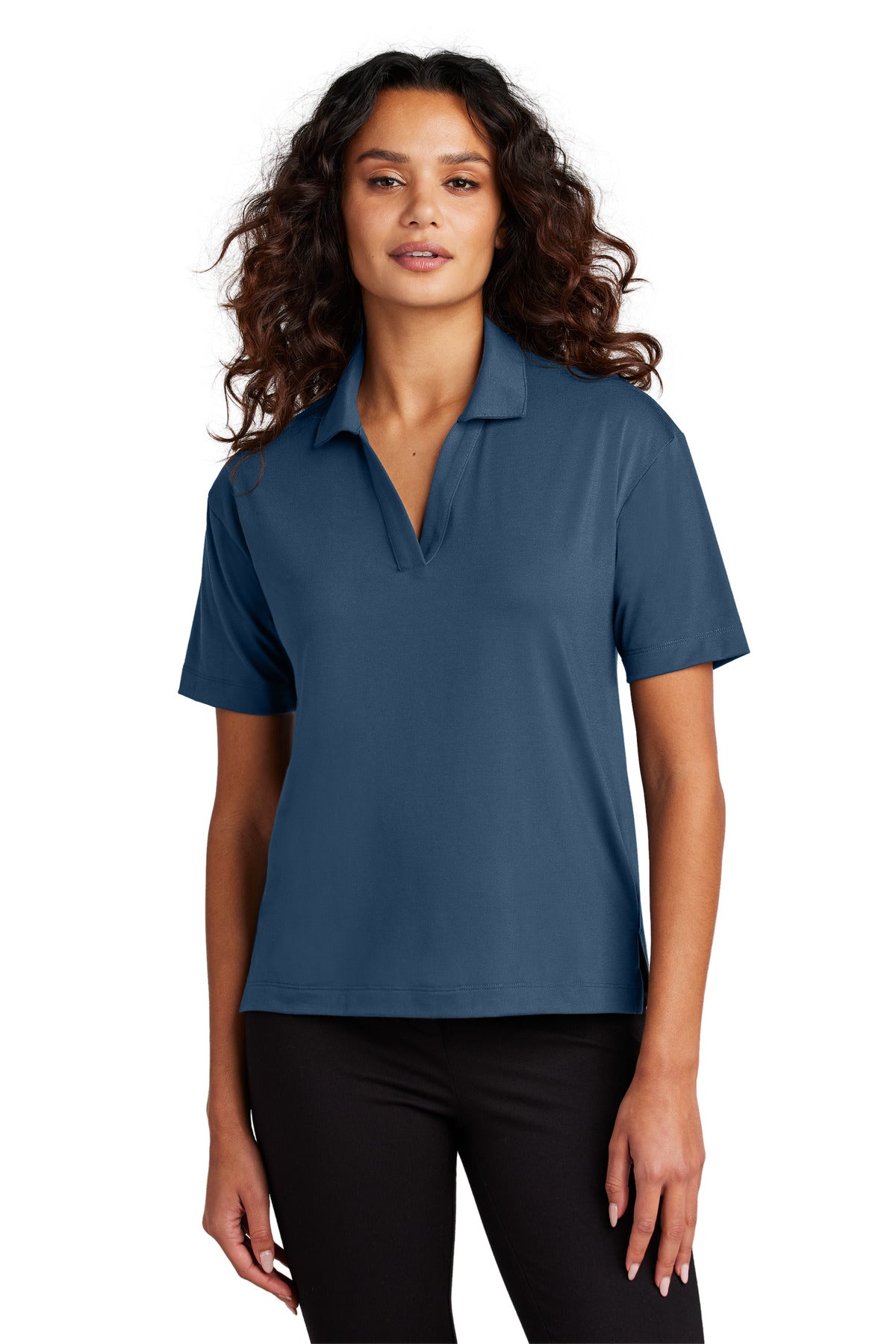 Model Insignia Blue